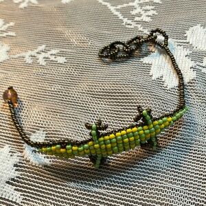 Ladies lizard/crocodile beaded bracelet